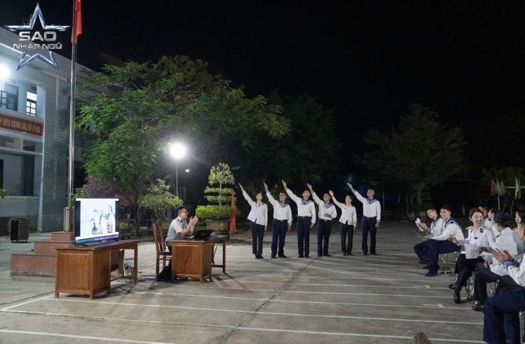 Văn Mai Hương lần đầu tiết lộ truyền thống gia đình