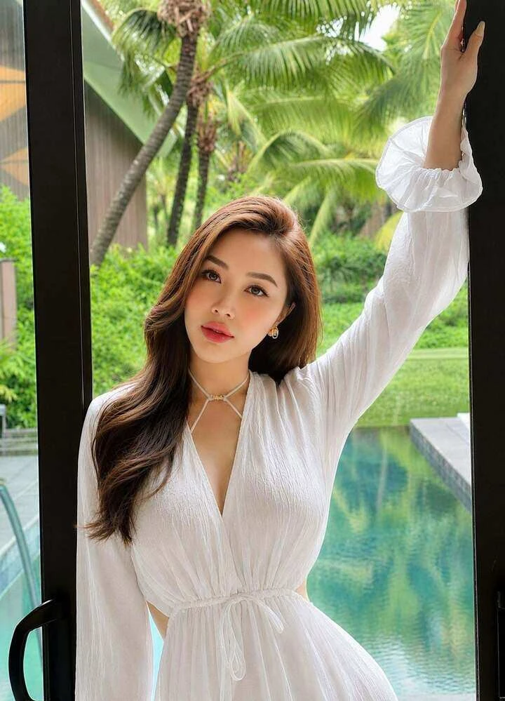 Vì sao Bảo Thy được gọi là Công chúa bong bóng suốt gần 20 năm? Vì sao Bảo Thy được gọi là Công chúa bong bóng suốt gần 20 năm?