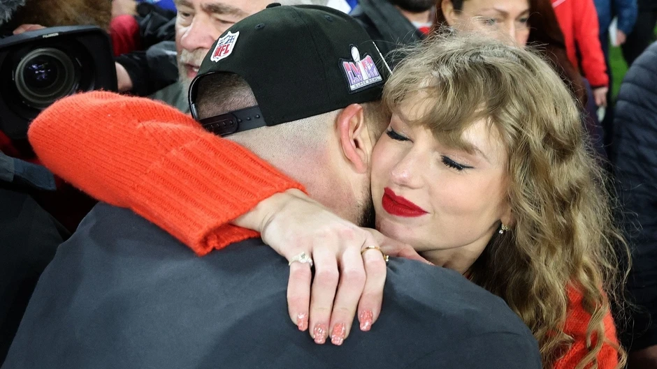 Vì sao giữa cả dàn bạn trai hoành tráng, Taylor Swift lại chọn lấy "chồng nghèo"? Vì sao giữa cả dàn bạn trai hoành tráng, Taylor Swift lại chọn lấy "chồng nghèo"?