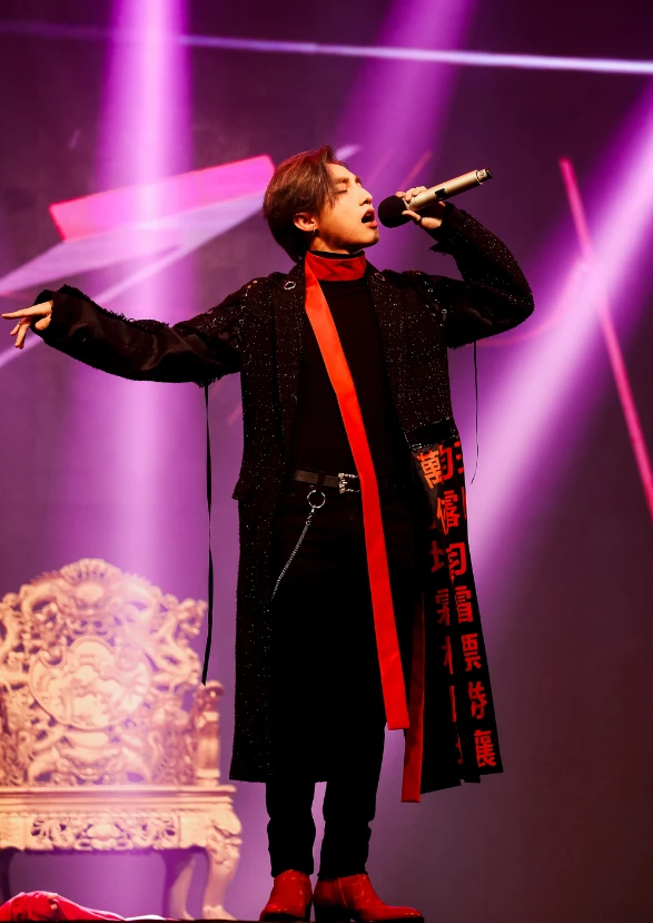 Việt Nam có ca khúc khiến quốc tế trầm trồ, lên xu hướng vượt mặt cả Justin Bieber, Taylor Swift Việt Nam có ca khúc khiến quốc tế trầm trồ, lên xu hướng vượt mặt cả Justin Bieber, Taylor Swift