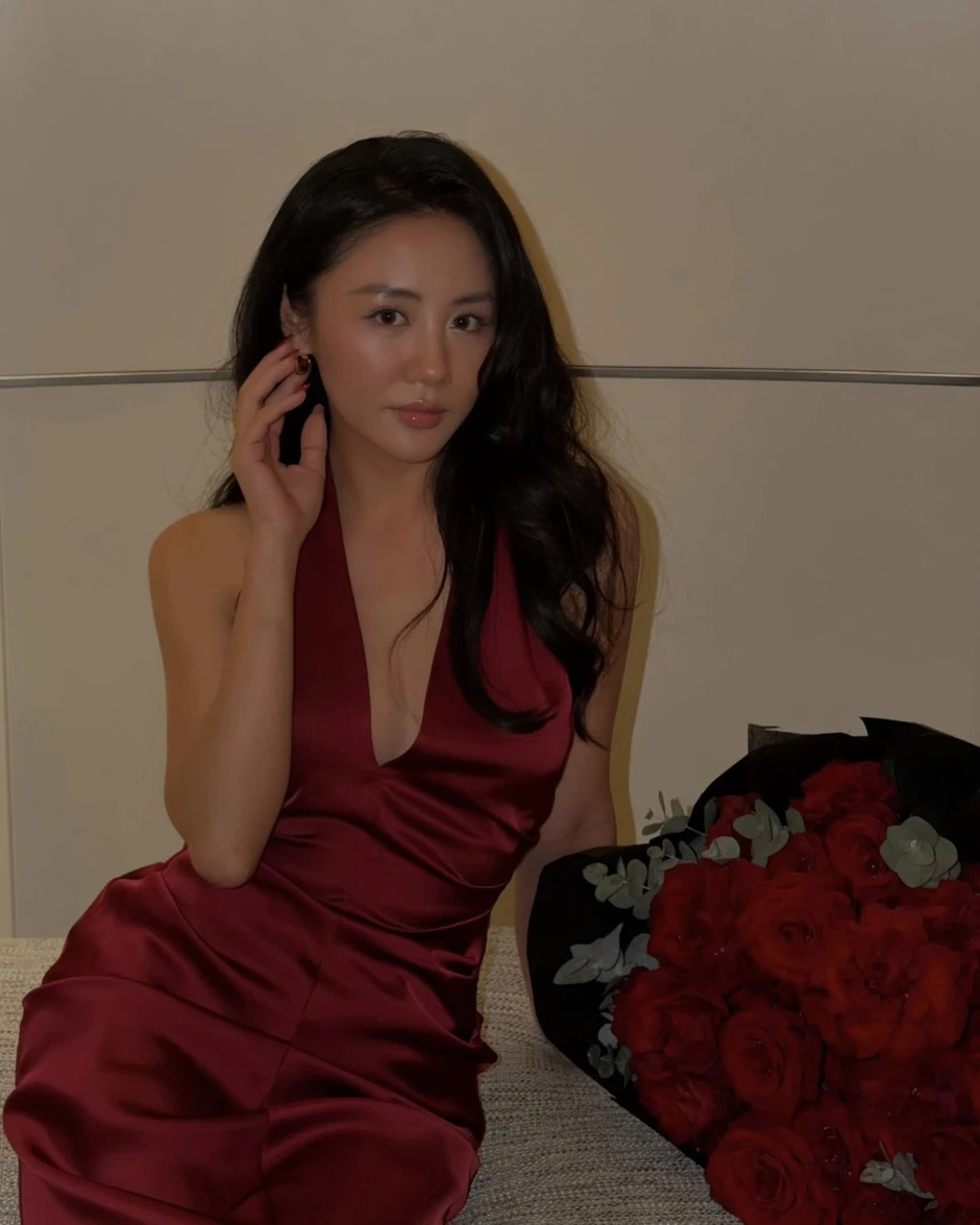 Việt Nam có mỹ nhân trăm tỷ đi học bị NSND mắng 1 tiếng rưỡi, còn khuyên nên bỏ hát đi bán cà phê Việt Nam có mỹ nhân trăm tỷ đi học bị NSND mắng 1 tiếng rưỡi, còn khuyên nên bỏ hát đi bán cà phê