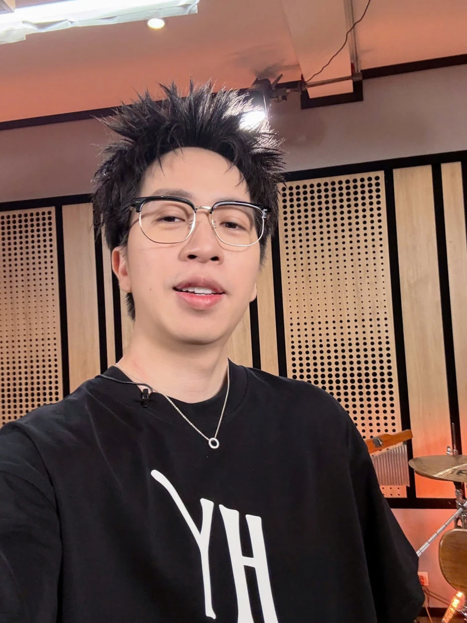 ViruSs mượn chuyện Sơn Tùng xác định mối quan hệ với mỹ nhân 2k3 thi Hoa hậu: Một người xinh đẹp dễ thương tôi quen