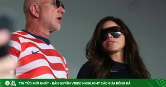 Vợ chồng Jeff Bezos thất vọng nhìn tuyển Mỹ bị loại khỏi World Cup