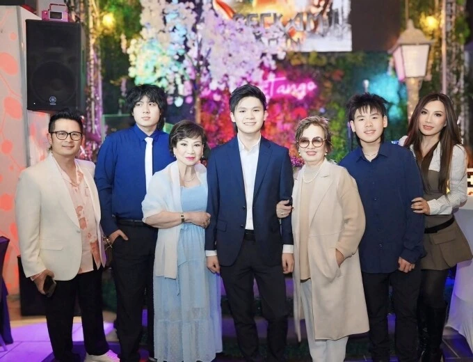 Vợ cũ dạy Bằng Kiều tập thiền