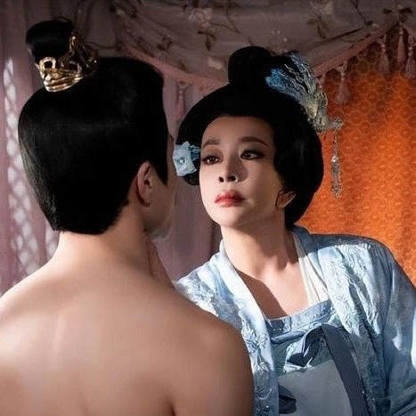 Võ Tắc Thiên Lưu Hiểu Khánh gây sốt với phim ngắn đạt 100 triệu view