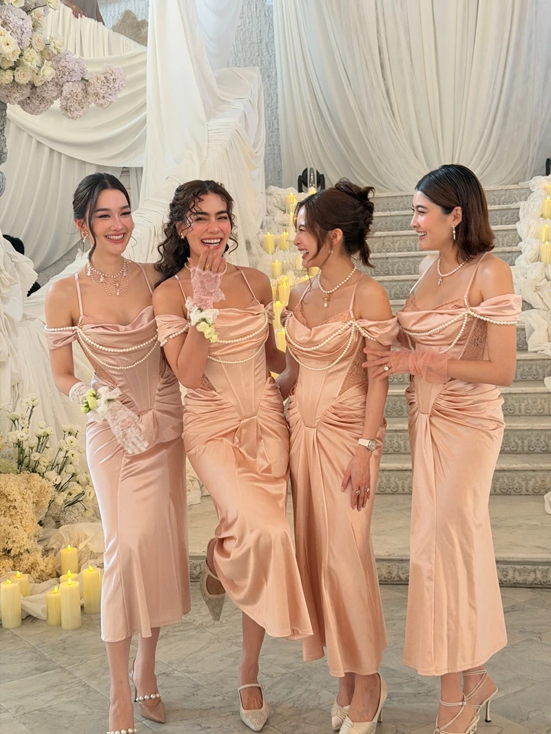 Vụ chồng đại gia của nữ diễn viên đình đám bị tố xâm hại em trai: Cô gái đáng thương nhất lộ diện, 1 hành động khiến MXH dậy sóng Vụ chồng đại gia của nữ diễn viên đình đám bị tố xâm hại em trai: Cô gái đáng thương nhất lộ diện, 1 hành động khiến MXH dậy sóng