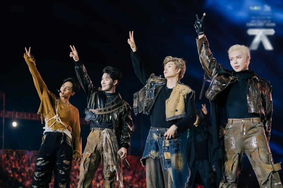Xôn xao mức giá vé lên tới 50 triệu đồng, concert Anh Trai Say Hi D-9 đang hứa hẹn điều gì?