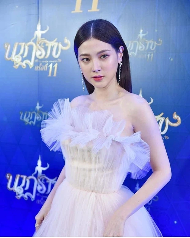 Xôn xao tình trạng gây sốc của Baifern sau khi Nine Naphat công khai bạn gái mới