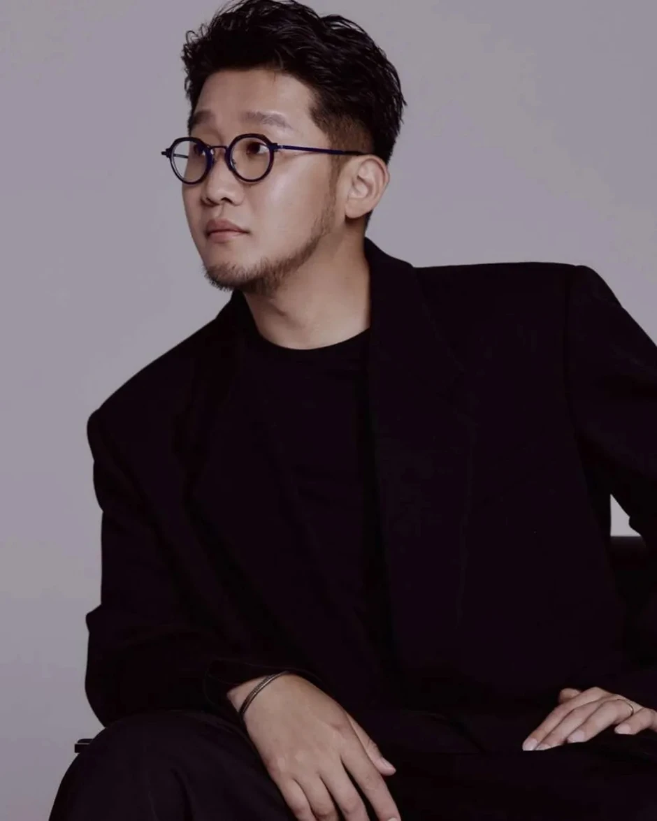 Yêu cầu án tù giam với nam ca sĩ quảng cáo sai sự thật Yêu cầu án tù giam với nam ca sĩ quảng cáo sai sự thật