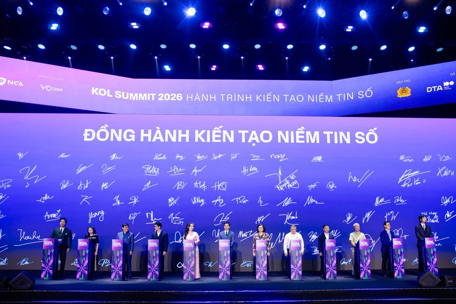 2 khoảnh khắc đặc biệt nhất KOL Summit 2026 2 khoảnh khắc đặc biệt nhất KOL Summit 2026