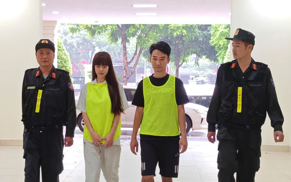 Cô giáo Hương dưới góc cam thường của các chú Công an