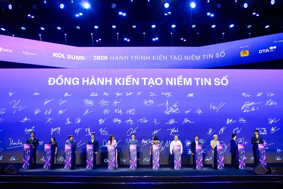KOL Summit 2026: 34 CLB Niềm tin số và 1.500 khách mời ký cam kết đồng hành kiến tạo niềm tin số KOL Summit 2026: 34 CLB Niềm tin số và 1.500 khách mời ký cam kết đồng hành kiến tạo niềm tin số