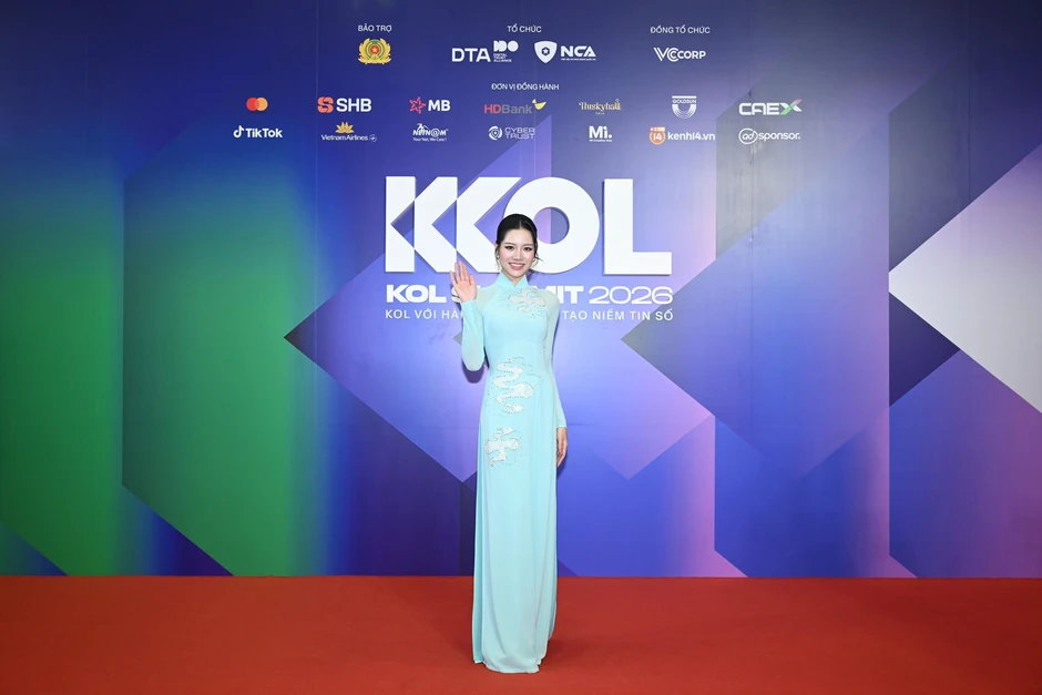 KOL Summit 2026: 34 CLB Niềm tin số và 1.500 khách mời ký cam kết đồng hành kiến tạo niềm tin số KOL Summit 2026: 34 CLB Niềm tin số và 1.500 khách mời ký cam kết đồng hành kiến tạo niềm tin số