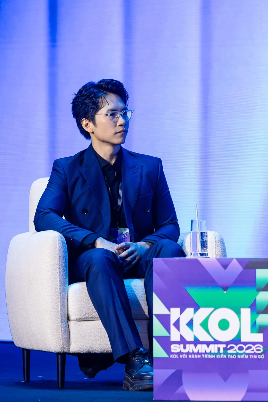 KOL Summit 2026: 34 CLB Niềm tin số và 1.500 khách mời ký cam kết đồng hành kiến tạo niềm tin số KOL Summit 2026: 34 CLB Niềm tin số và 1.500 khách mời ký cam kết đồng hành kiến tạo niềm tin số