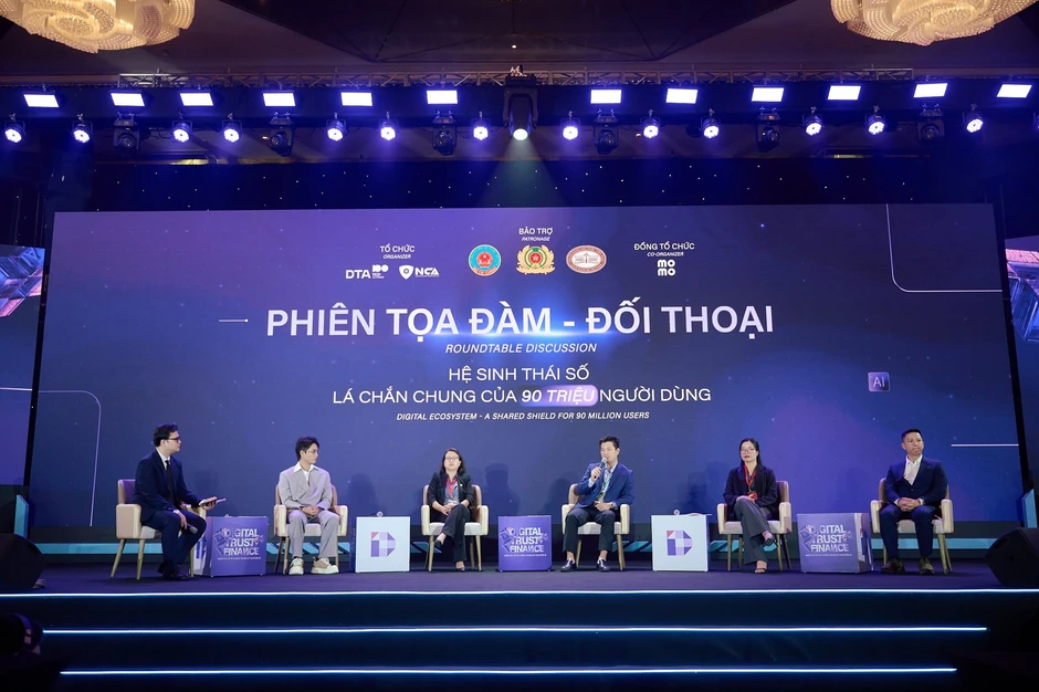 Nghe Hiếu PC nói "Chỉ với 1 dòng prompt này, hacker có thể biết tất cả về nạn nhân", MC VTV lo sợ Nghe Hiếu PC nói "Chỉ với 1 dòng prompt này, hacker có thể biết tất cả về nạn nhân", MC VTV lo sợ