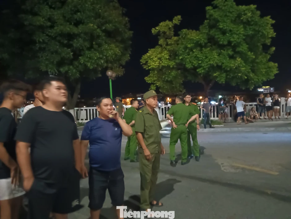 NÓNG: Công an, kiểm sát viên xuất hiện tại nhà Hải Sapa TV