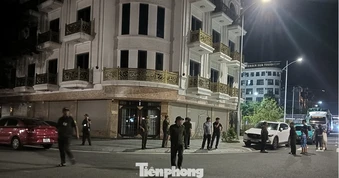 NÓNG: Công an, kiểm sát viên xuất hiện tại nhà Hải Sapa TV