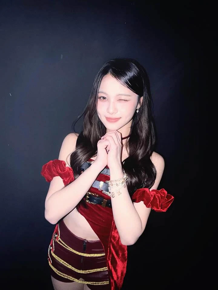 Video sự cố trang phục của nữ idol: AI hay thật?