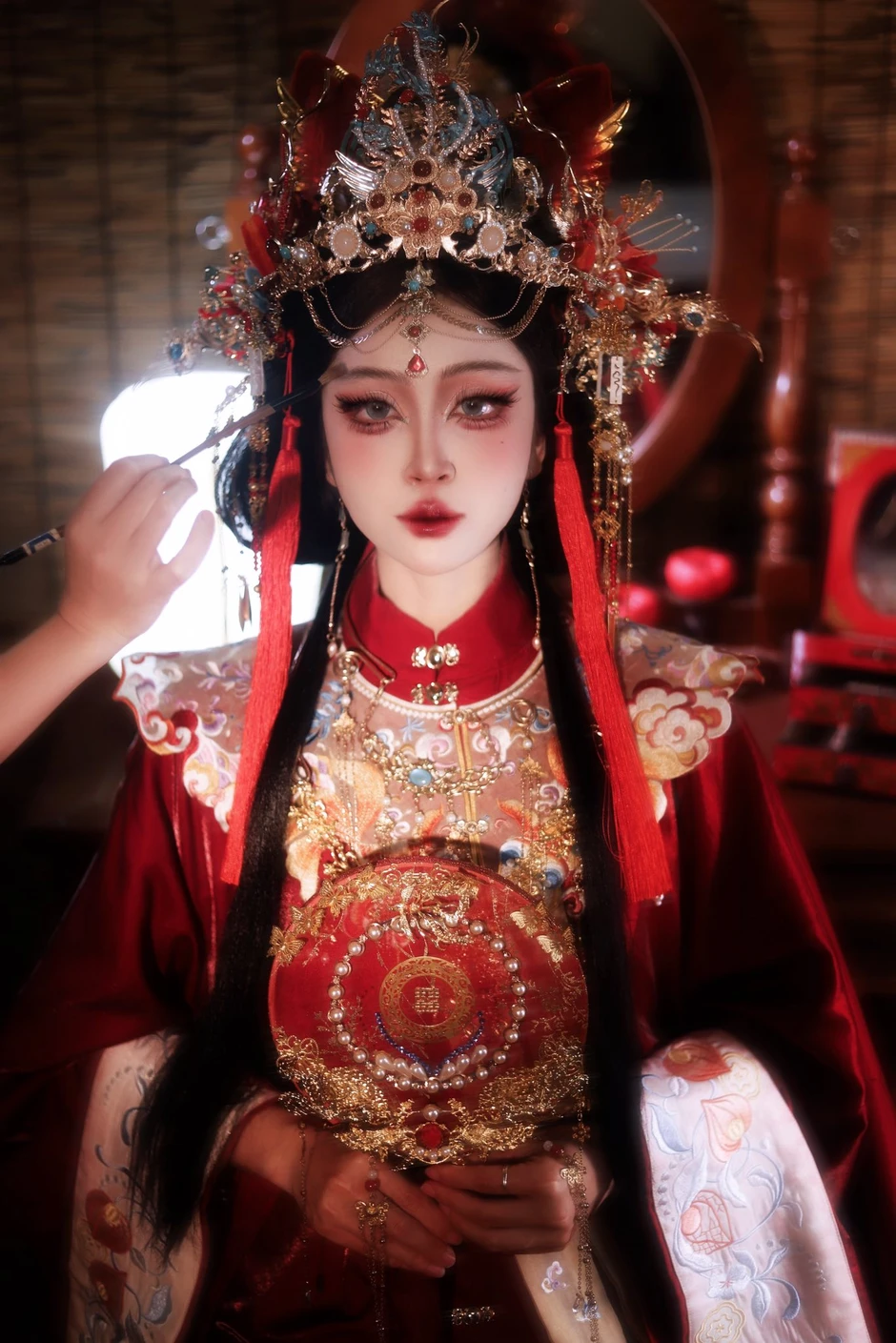 Xuyên không thành hoàng hậu, nữ coser khiến fan mê mệt với màn biến hình "không vết xước" Xuyên không thành hoàng hậu, nữ coser khiến fan mê mệt với màn biến hình "không vết xước"