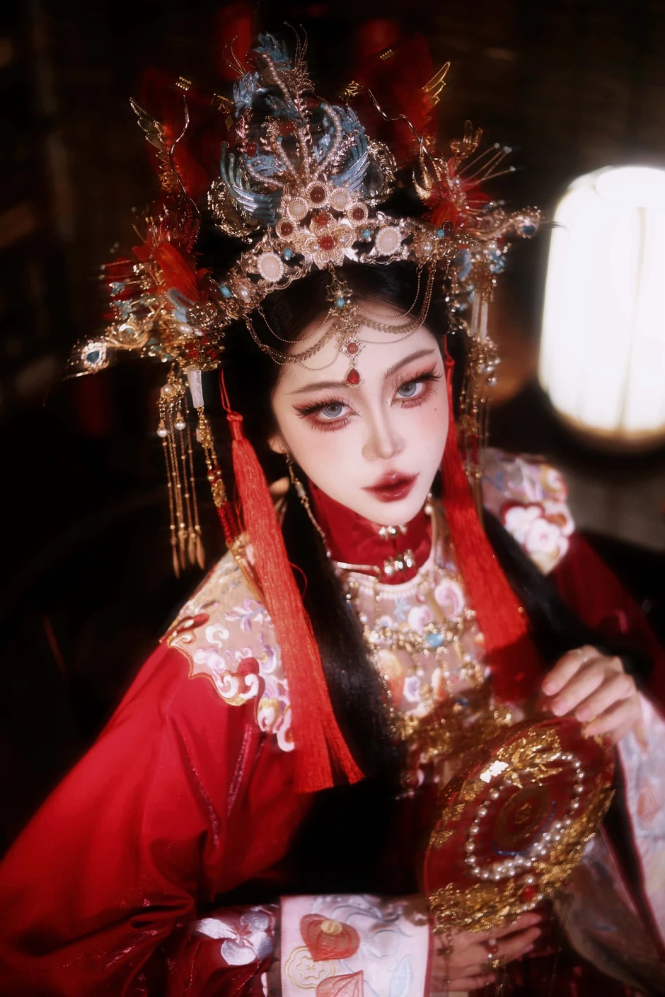 Xuyên không thành hoàng hậu, nữ coser khiến fan mê mệt với màn biến hình "không vết xước" Xuyên không thành hoàng hậu, nữ coser khiến fan mê mệt với màn biến hình "không vết xước"