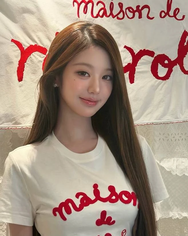 "Búp bê sống" Jang Won Young tung ảnh phòng gym gây bão MXH "Búp bê sống" Jang Won Young tung ảnh phòng gym gây bão MXH