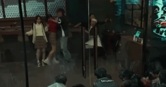 10 năm mới lại có phim Hàn hay như Train to Busan: Nữ chính là "phao chống flop", cơn lốc quét ngang toàn cầu