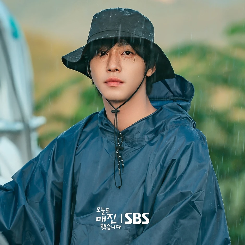 Ahn Hyo Seop hóa anh nông dân mặt đẹp như điêu khắc Ahn Hyo Seop hóa anh nông dân mặt đẹp như điêu khắc