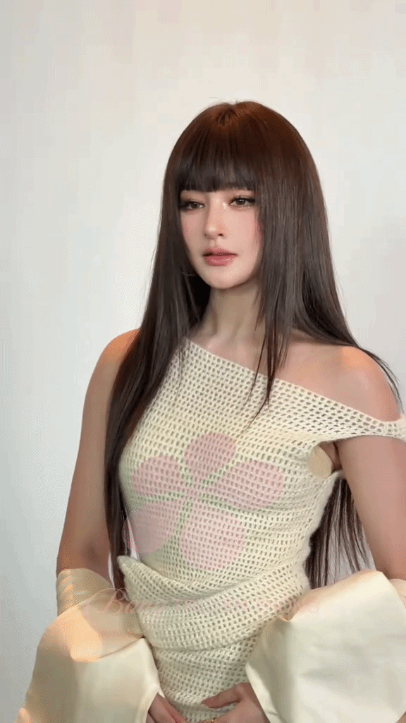 Ai cũng tưởng Hiền Hồ là Kim Ji Won