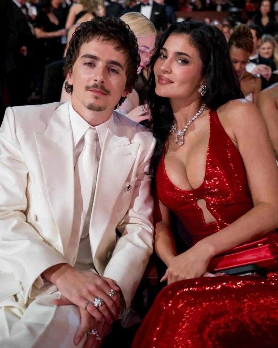 Ai cứu được Timothée Chalamet
