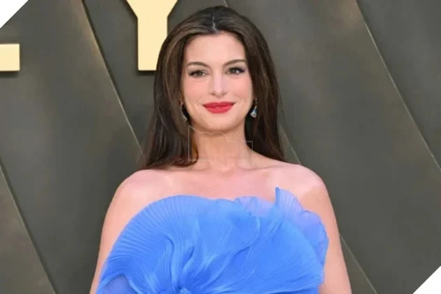 Anne Hathaway Cập Nhật The Princess Diaries 3: Kịch Bản Có Bước Đột Phá Quan Trọng