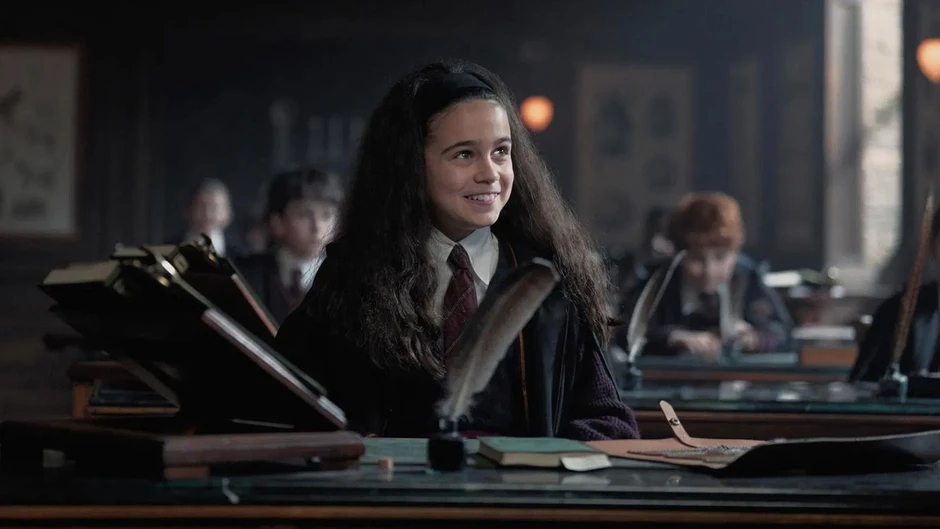 Arabella Stanton là ai? Chiêm ngưỡng nhan sắc và thực lực của Hermione mới trong Harry Potter HBO 2026