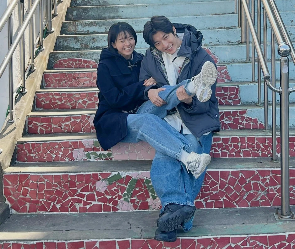 Baek Sun Ho và Jeon So Young ngầm công khai Baek Sun Ho và Jeon So Young ngầm công khai