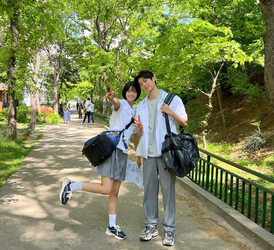 Baek Sun Ho và Jeon So Young ngầm công khai Baek Sun Ho và Jeon So Young ngầm công khai