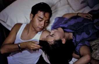 Bộ phim 18+ kết hợp với Trương Quốc Vinh giúp Thư Kỳ "gột rửa" quá khứ khoe thân