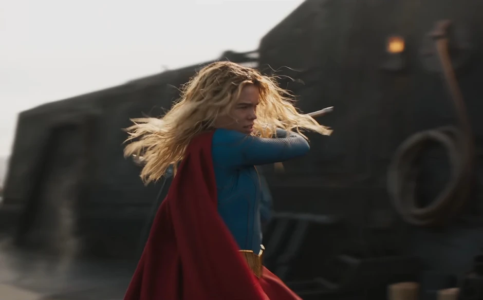 Bom tấn Supergirl gây sốc khi sáng tạo 6 ngôn ngữ mới và chế tạo cả xe tăng thật để ghi hình Bom tấn Supergirl gây sốc khi sáng tạo 6 ngôn ngữ mới và chế tạo cả xe tăng thật để ghi hình