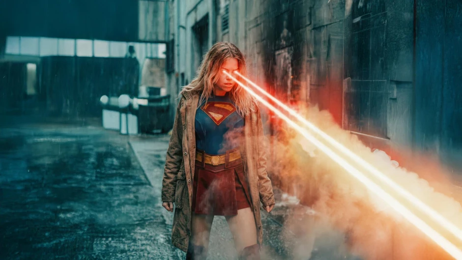 Bom tấn Supergirl gây sốc khi sáng tạo 6 ngôn ngữ mới và chế tạo cả xe tăng thật để ghi hình Bom tấn Supergirl gây sốc khi sáng tạo 6 ngôn ngữ mới và chế tạo cả xe tăng thật để ghi hình