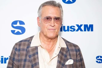 Bruce Campbell Có Phản Hồi Đầy Chất “Evil Dead” Sau Khi Công Khai Tiên Lượng Ung Thư