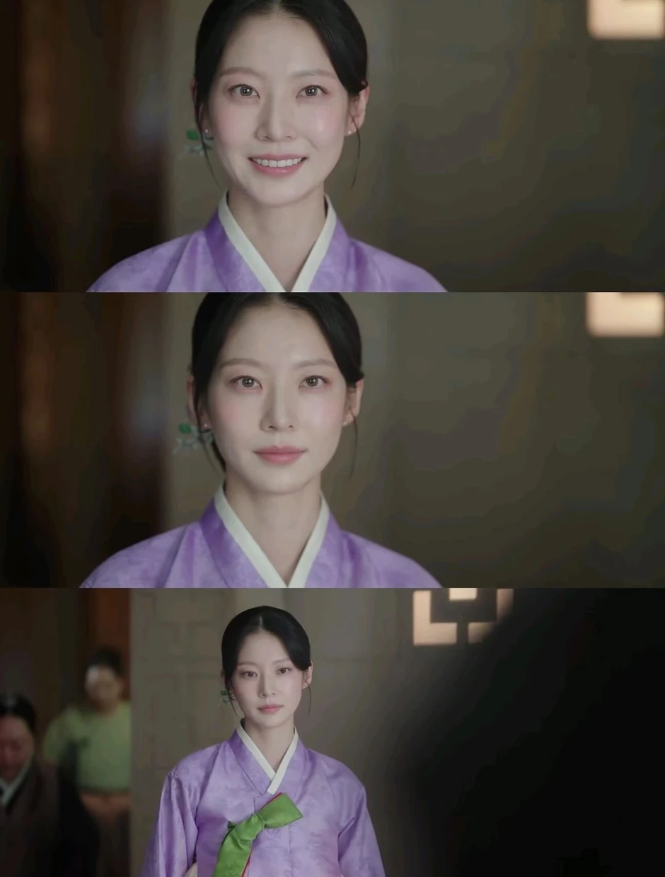 Cả đời xem phim Hàn mới thấy Thái hậu đẹp như Gong Seung Yeon