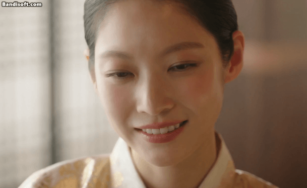 Cả đời xem phim Hàn mới thấy Thái hậu đẹp như Gong Seung Yeon