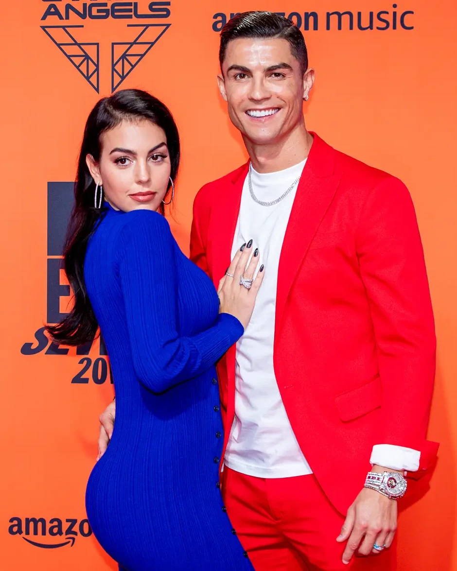 Cách Georgina Rodriguez biến danh xưng "bạn gái CR7" thành thương hiệu triệu đô: Khi Lọ Lem biết tự đúc vương miện