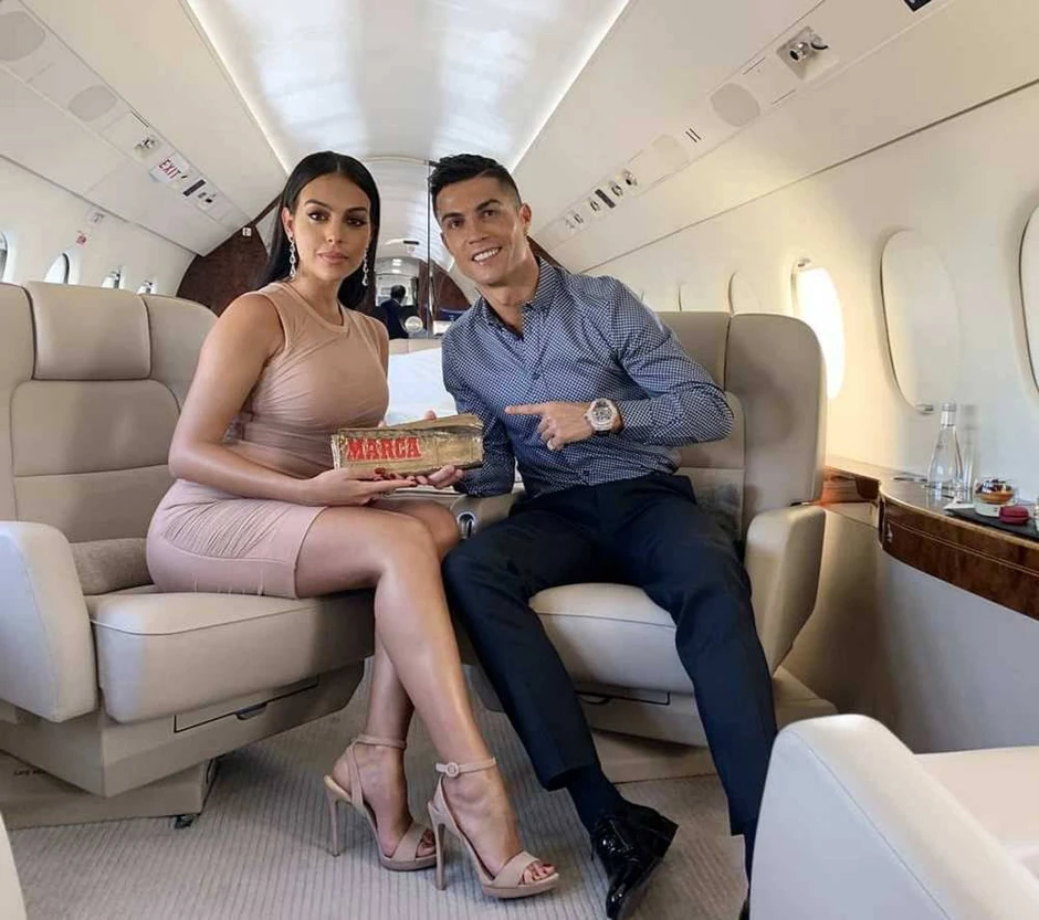 Cách Georgina Rodriguez biến danh xưng "bạn gái CR7" thành thương hiệu triệu đô: Khi Lọ Lem biết tự đúc vương miện