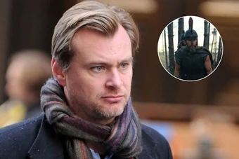 Christopher Nolan Lên Tiếng Bảo Vệ “The Odyssey” Sau Tranh Cãi Tạo Hình Giáp Trụ Và Việc Chọn Travis Scott