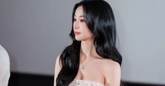 Cô dâu xách váy đi trên phố cũng hot rần rần