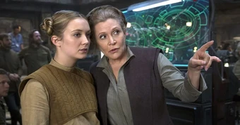 Con Gái Cố Diễn Viên Carrie Fisher Chia Sẻ Hình Ảnh Kỷ Niệm Ngày Star Wars