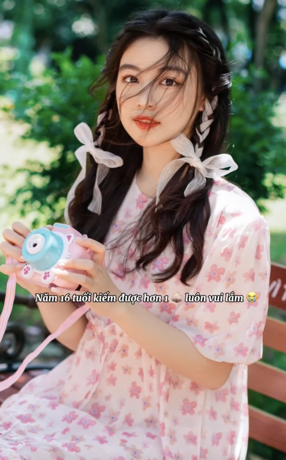 Con gái Phó chủ tịch Hội Điện ảnh Việt Nam “nhận job” từ năm 3 tuổi, kiếm được 1 tỷ đã là chuyện của 4 năm trước Con gái Phó chủ tịch Hội Điện ảnh Việt Nam “nhận job” từ năm 3 tuổi, kiếm được 1 tỷ đã là chuyện của 4 năm trước