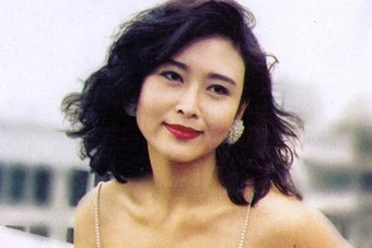 Cuộc đời của "nữ hoàng phim nóng" cởi đồ để nổi tiếng rồi mặc lại để trở thành ảnh hậu