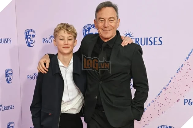 Dàn Sao “Harry Potter” Mới Gây Sốt Khi Draco Malfoy Thế Hệ Mới Hội Ngộ Jason Isaacs