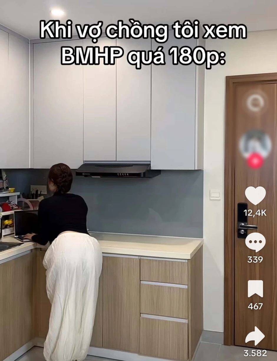 Dáng đứng Bóng Ma Hạnh Phúc là gì mà cả MXH bắt trend? Dáng đứng Bóng Ma Hạnh Phúc là gì mà cả MXH bắt trend?