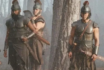 Đạo Diễn Christopher Nolan Giải Thích Vì Sao The Odyssey Dùng Tiếng Anh Hiện Đại