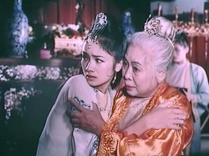 Đến bao giờ Việt Nam mới lại có phim cổ trang đỉnh như Kiếp Phù Du